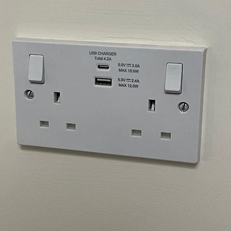 Unique Duplex Apartment Free Parking Free Wi-Fi 6 Minutes From Leeds City Centre Eksteriør bilde