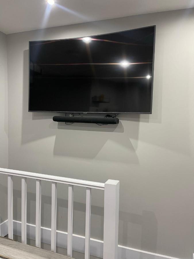 Unique Duplex Apartment Free Parking Free Wi-Fi 6 Minutes From Leeds City Centre Eksteriør bilde