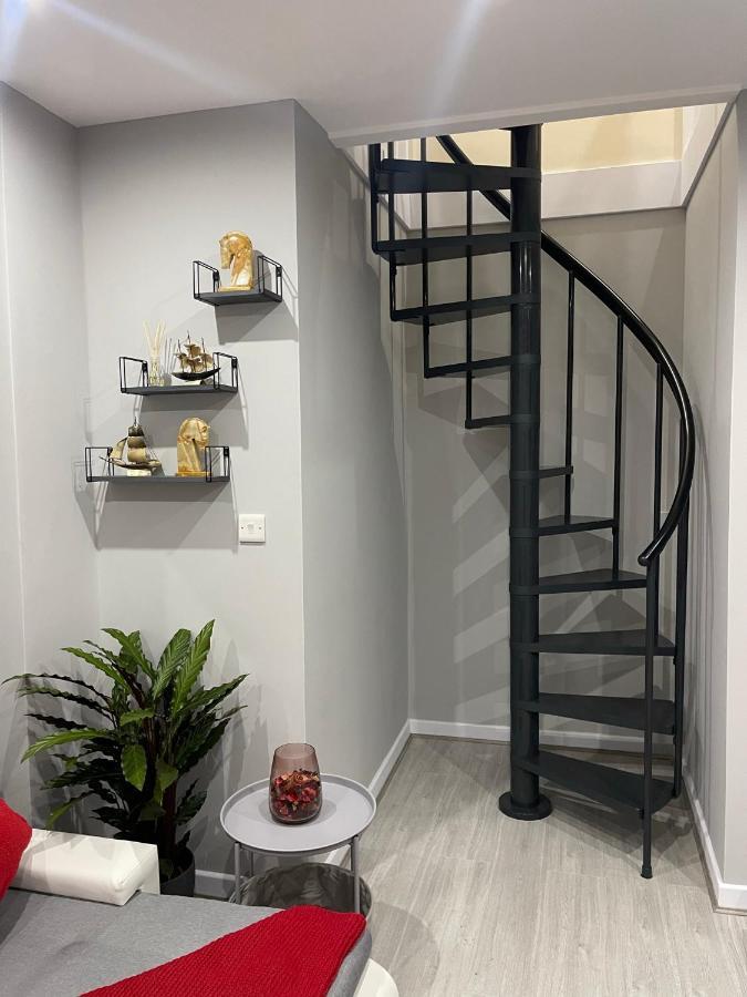 Unique Duplex Apartment Free Parking Free Wi-Fi 6 Minutes From Leeds City Centre Eksteriør bilde
