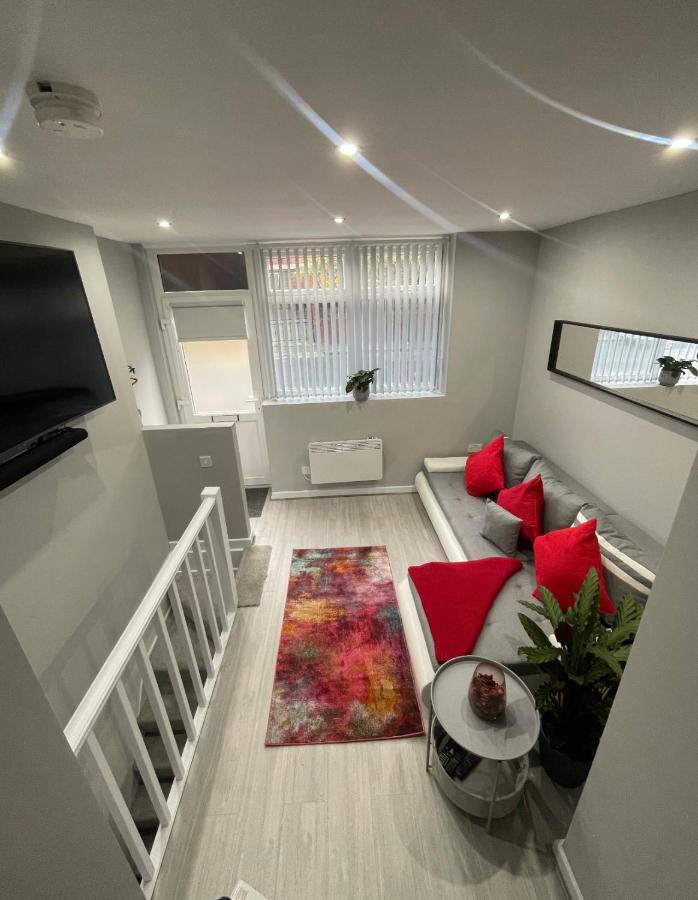 Unique Duplex Apartment Free Parking Free Wi-Fi 6 Minutes From Leeds City Centre Eksteriør bilde