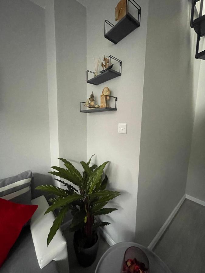 Unique Duplex Apartment Free Parking Free Wi-Fi 6 Minutes From Leeds City Centre Eksteriør bilde