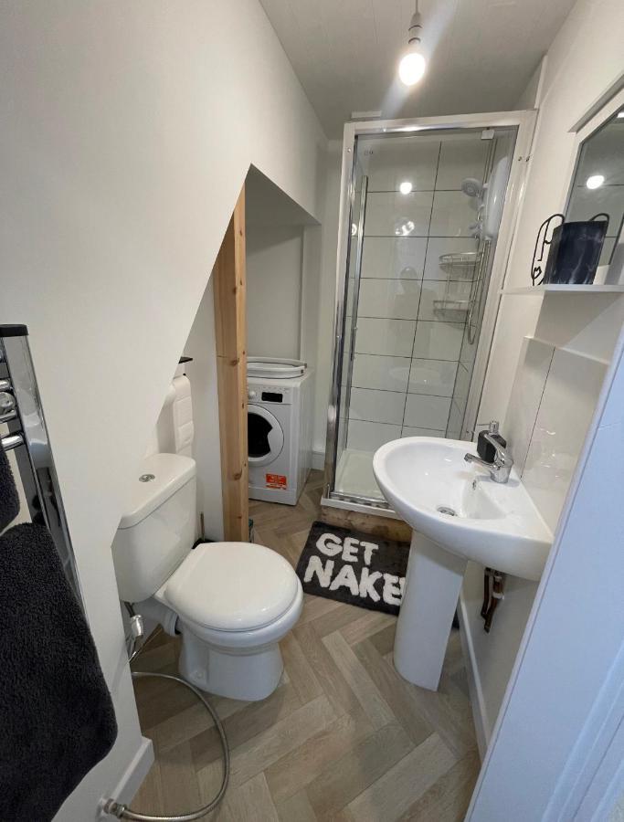 Unique Duplex Apartment Free Parking Free Wi-Fi 6 Minutes From Leeds City Centre Eksteriør bilde